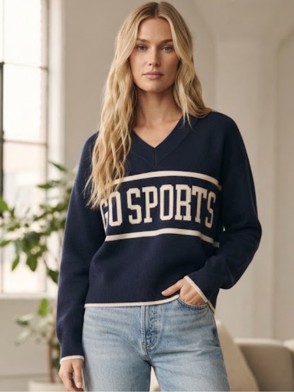 NEW A& F Navy V-Neck 'GO SPORTS' Sweater with Cream Trim